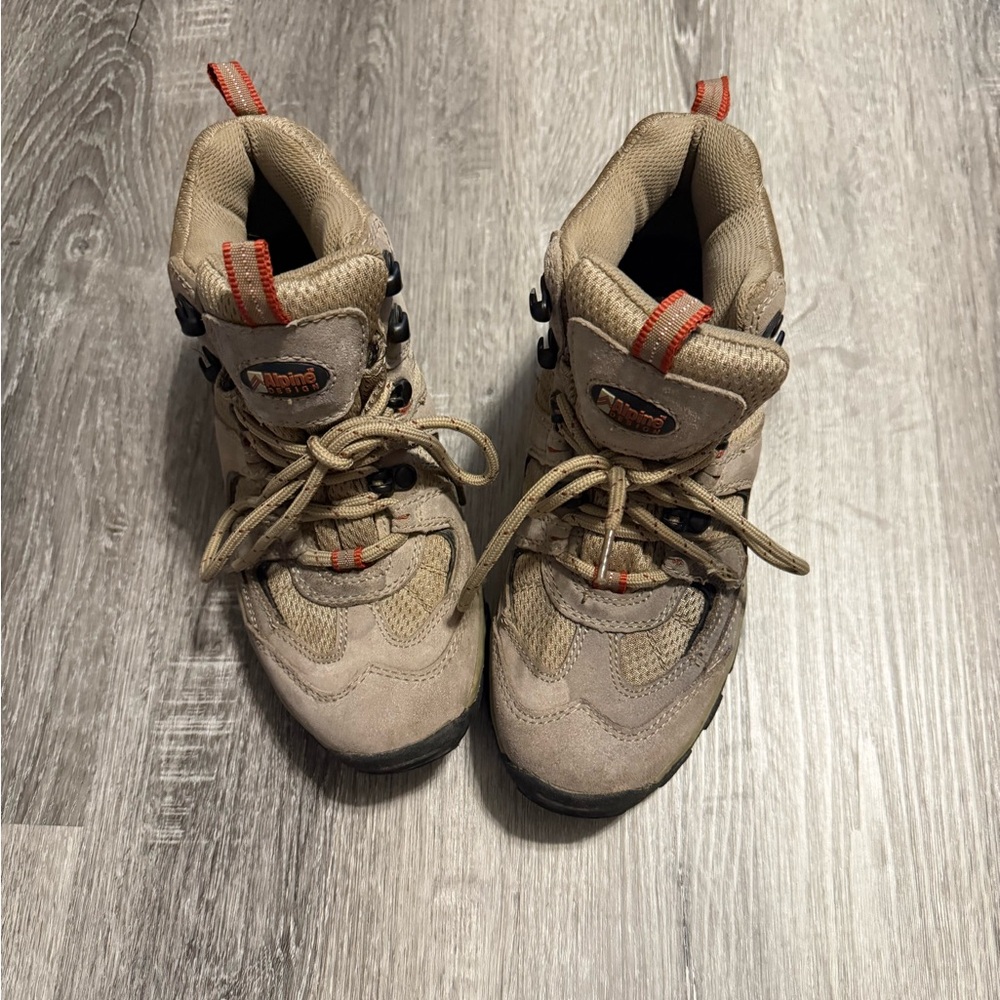 Alpine Kids Beige and Red Hiking Boots